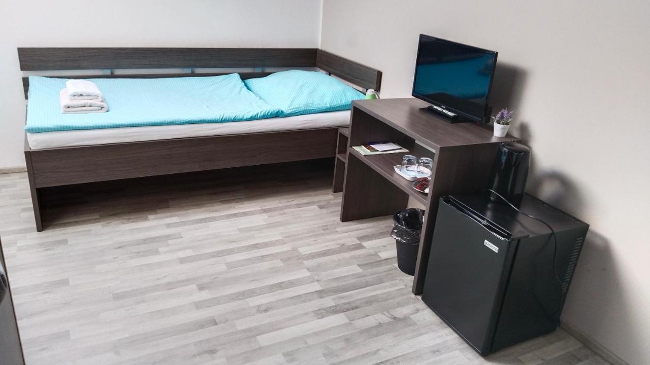 Penzion U Brazdu Ivancice Exteriör bild