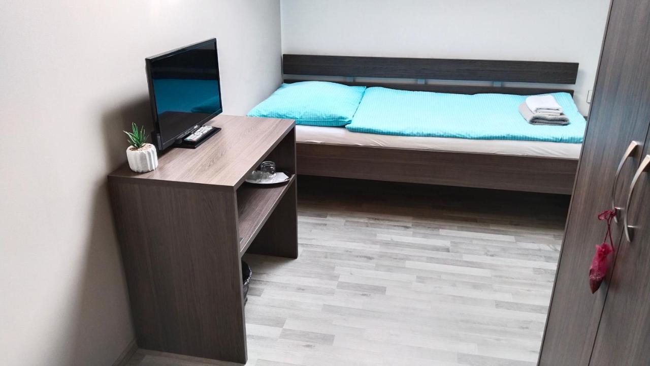 Penzion U Brazdu Ivancice Exteriör bild