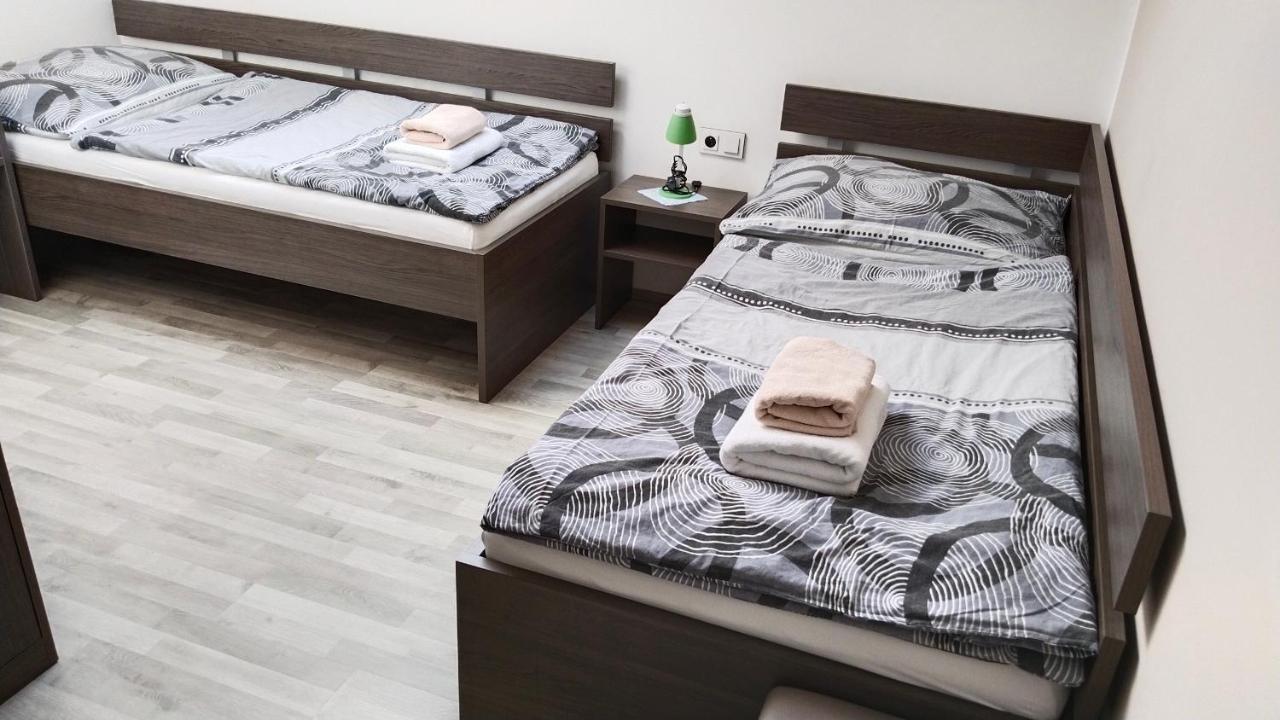 Penzion U Brazdu Ivancice Exteriör bild