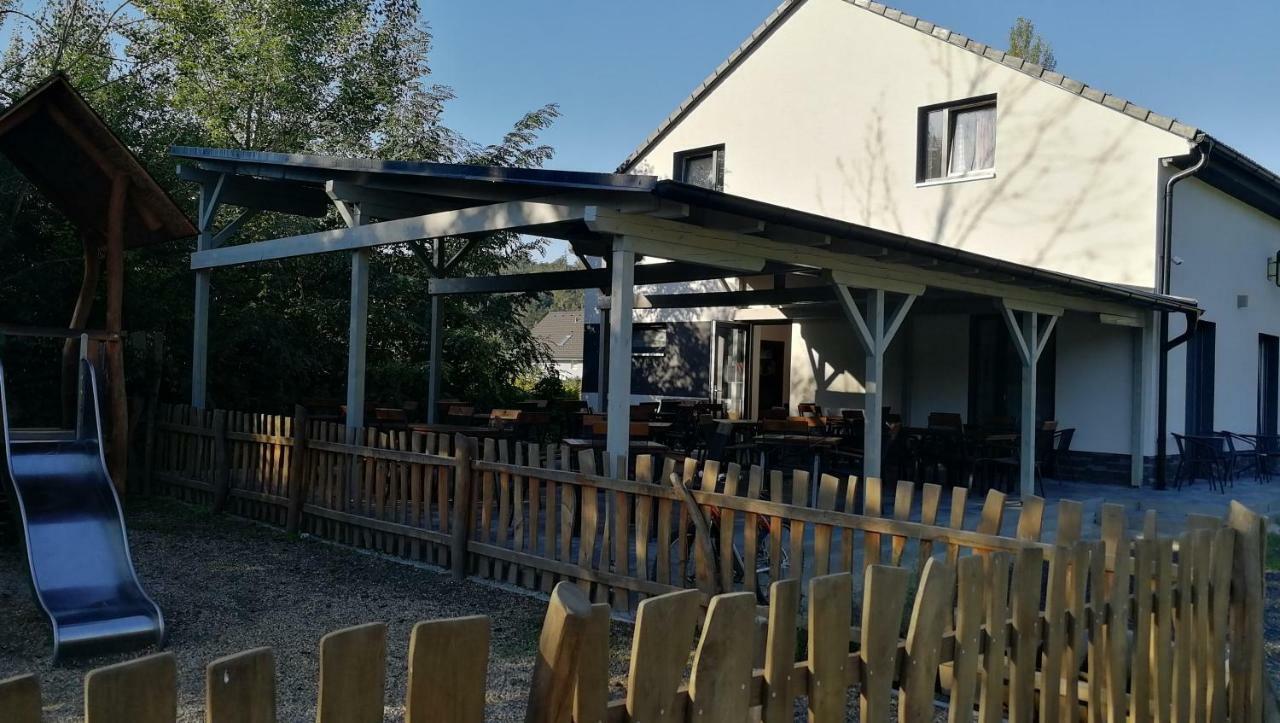 Penzion U Brazdu Ivancice Exteriör bild
